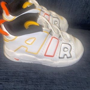 Nike gently used boy toddler